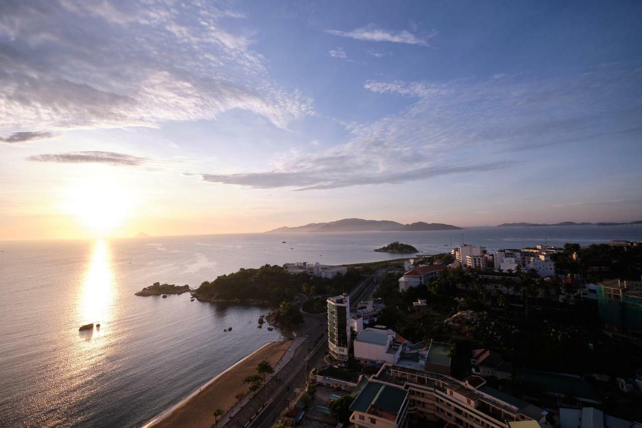 Sunrise Hon Chong Ocean View Apartment Nha Trang Exterior foto
